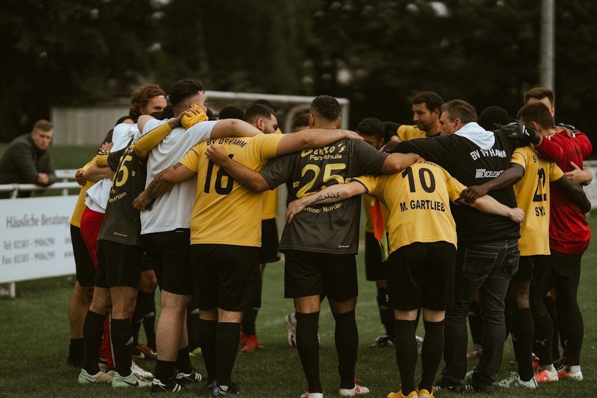 Team huddle before kick-off